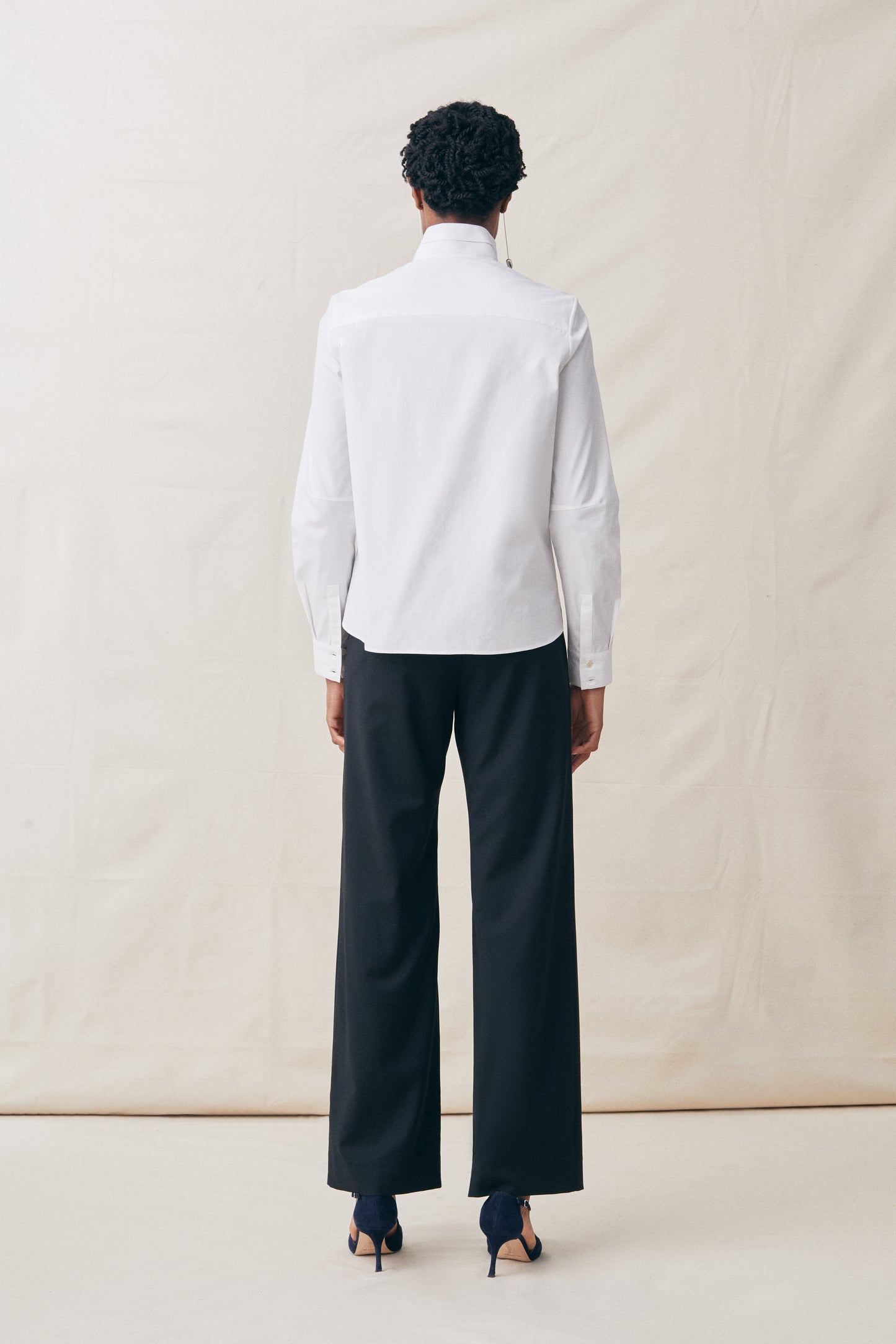 Cummerbund Collar Button Up in Blue