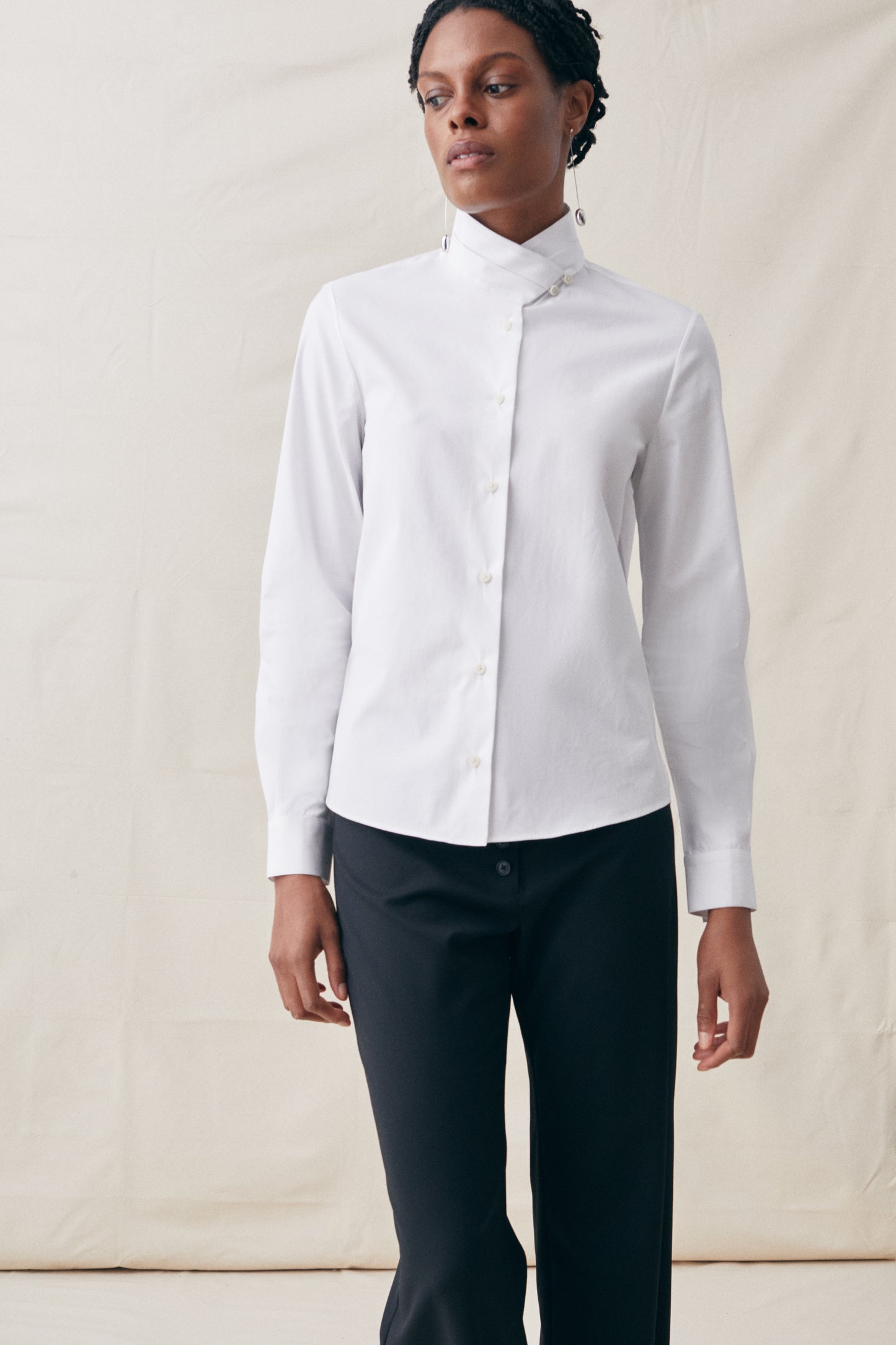 Cummerbund Collar Button Up in Blue