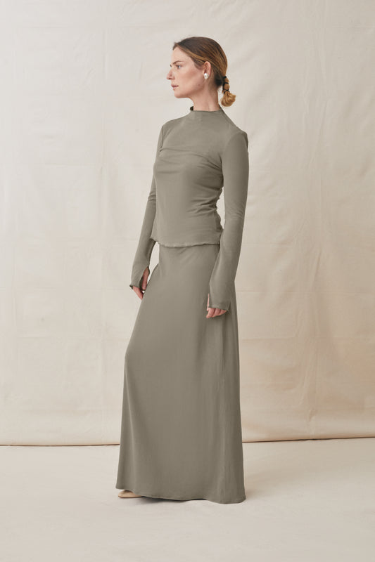 The Floor Skirt in Moss