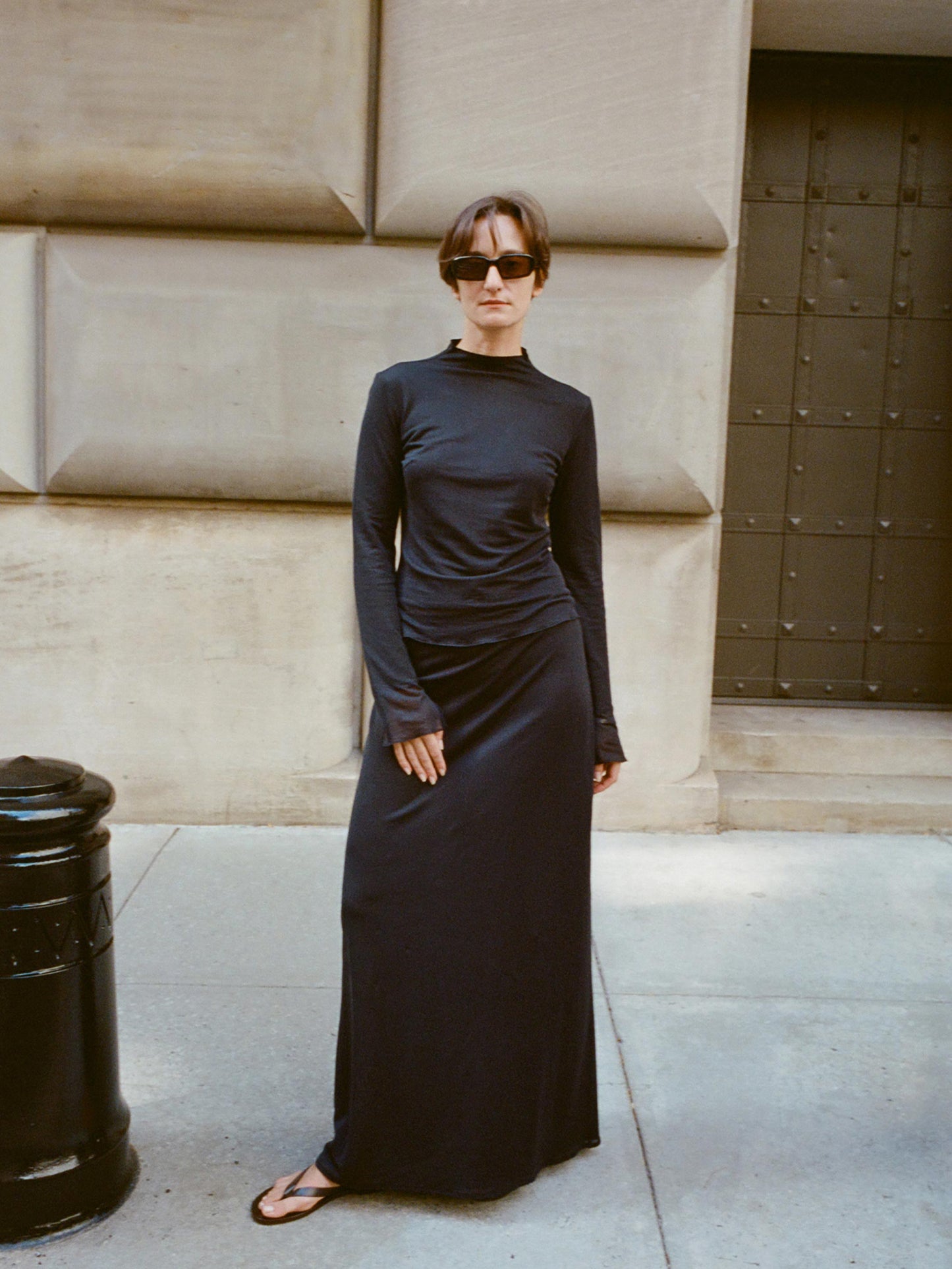 The Floor Skirt in Black